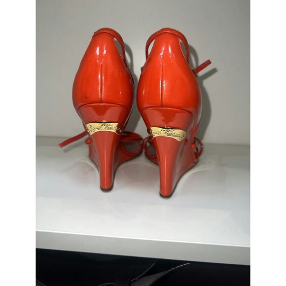 Louis Vuitton Orange Patent Leather T-Strap Wedge Sandals - Size 39 - Picture 4 of 5